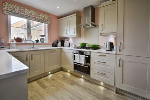 Kitchen- click for photo gallery